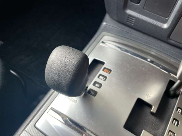Mitsubishi Pajero 11