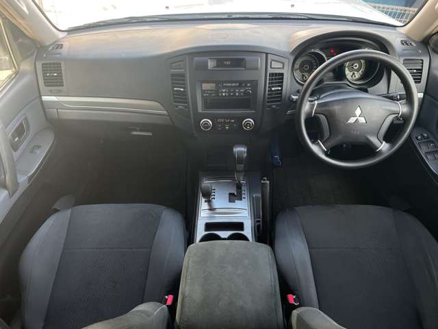Mitsubishi Pajero 5