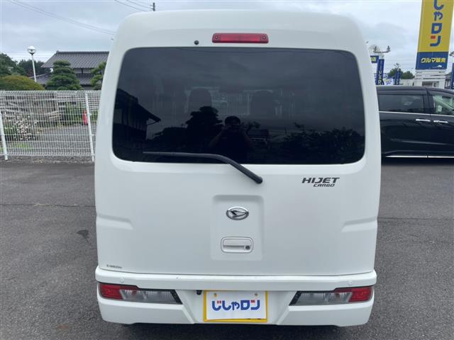 Daihatsu Hijet Cargo 9