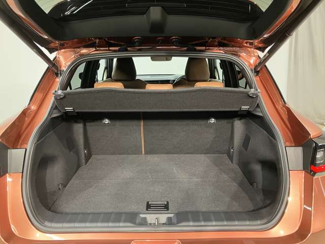 Lexus LBX 6