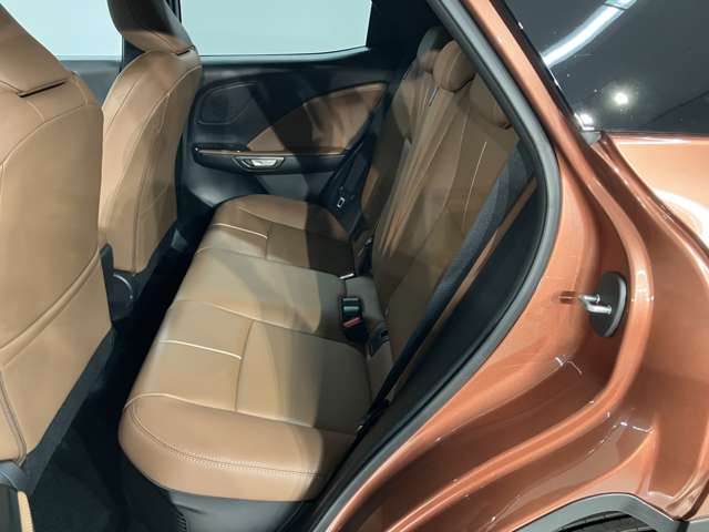 Lexus LBX 9