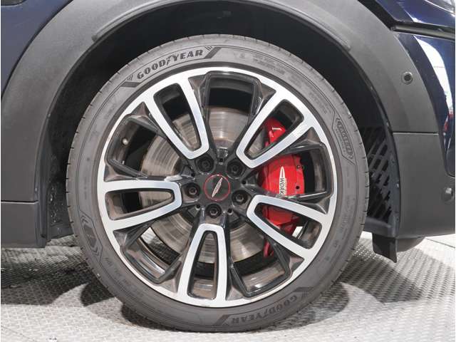 MINI Crossover 12