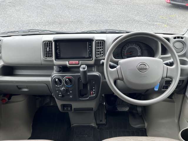 Nissan NV100 Clipper 8