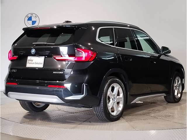 BMW iX1 9