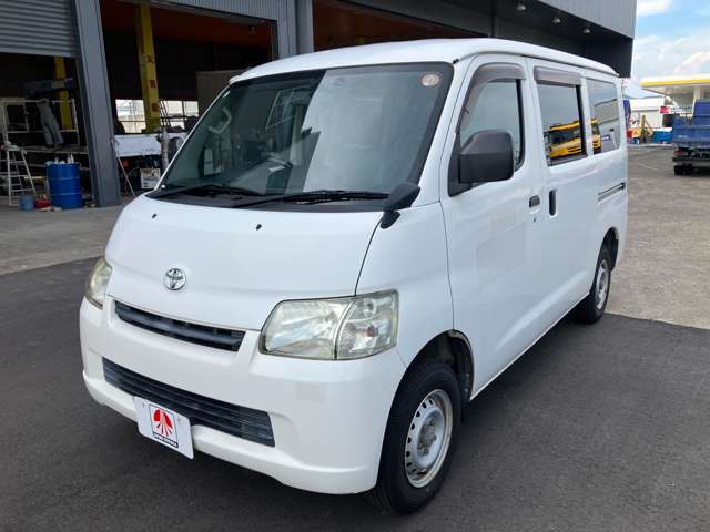 Toyota Town Ace Van 12