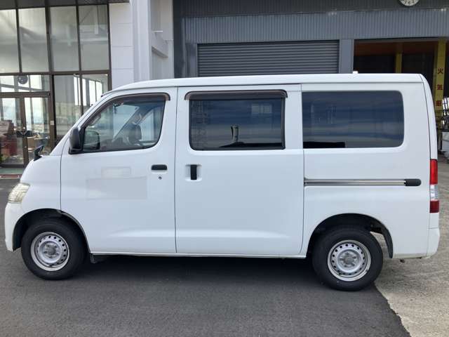 Toyota Town Ace Van 11