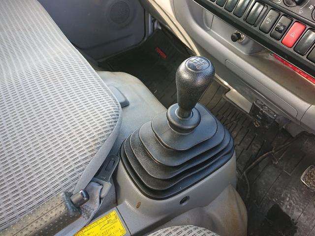 Toyota Toyoace 4