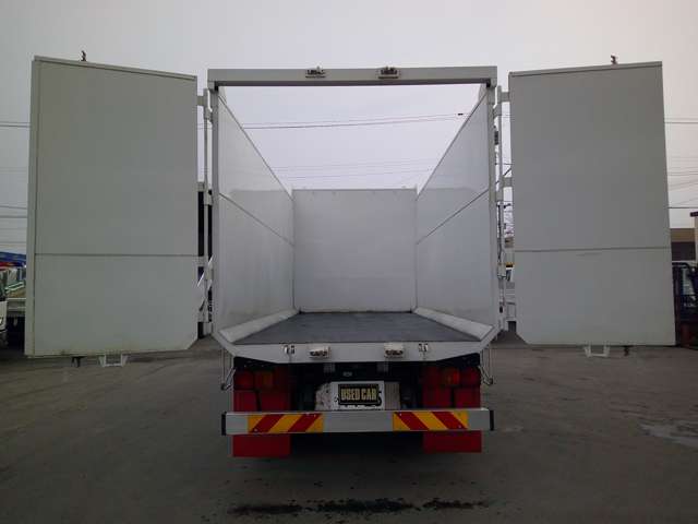 Isuzu Forward 12