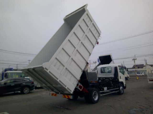 Isuzu Forward 7