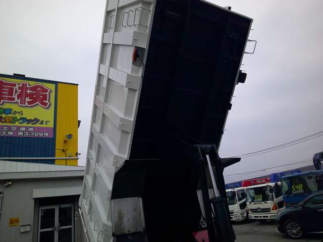 Isuzu Forward 9