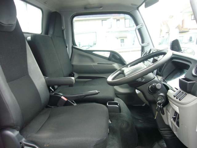 Mitsubishi Fuso Canter 12