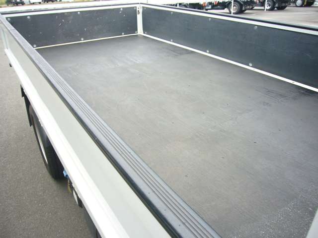 Mitsubishi Fuso Canter 10