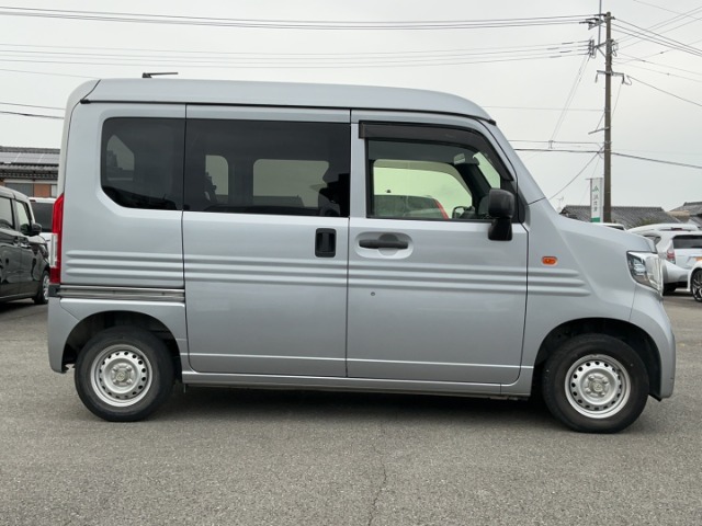 Honda N-VAN 8
