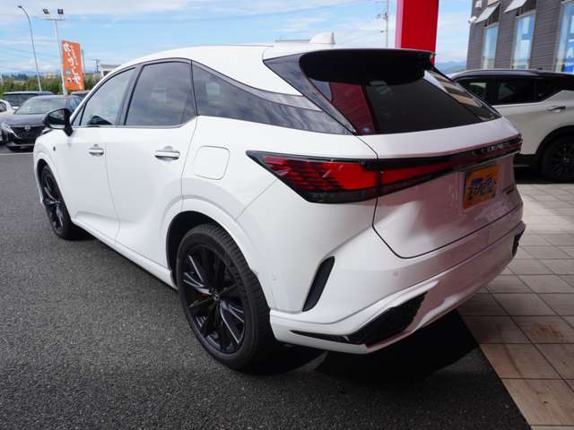 Lexus RX 6