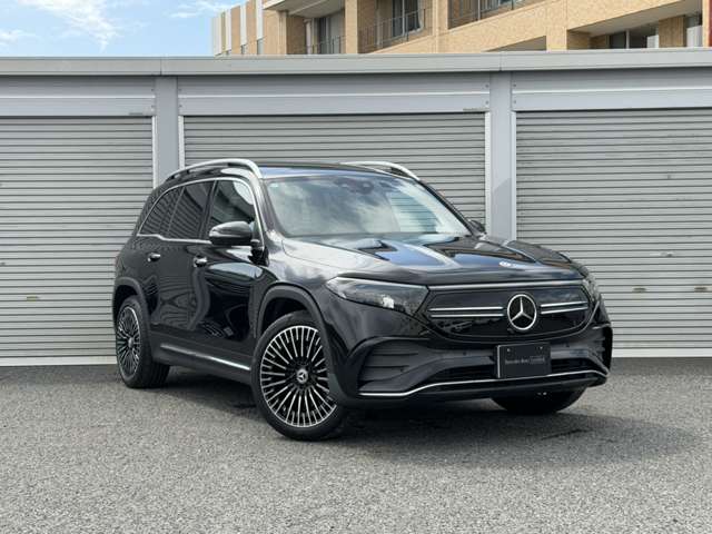 Mercedes-Benz EQB 11