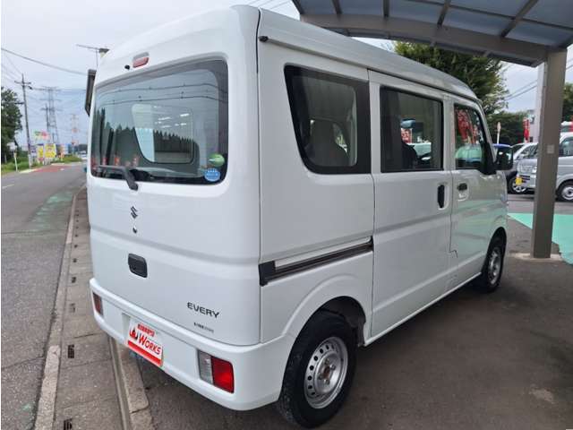 Suzuki Every 9