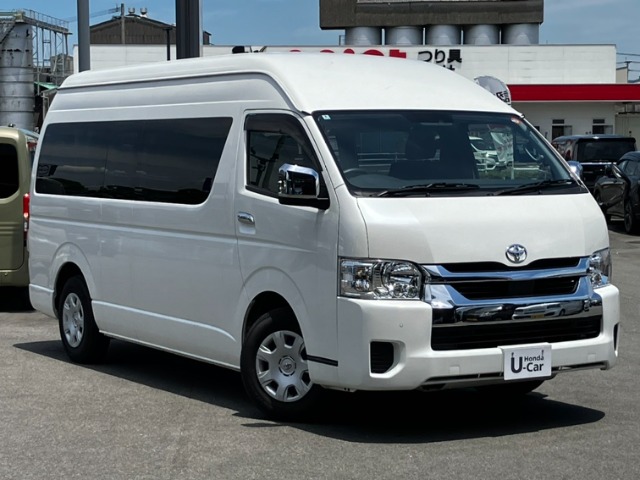 Toyota Hiace 5