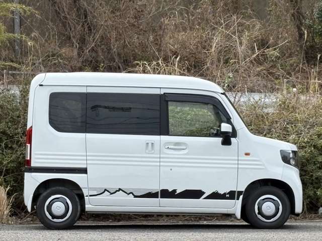 Honda N-VAN 8