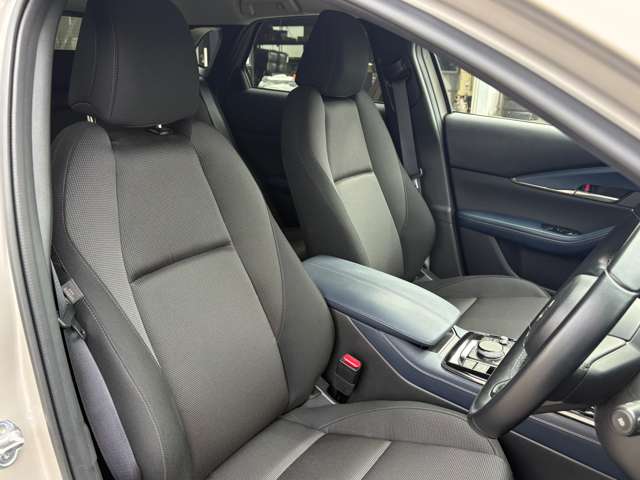 Mazda CX-30 11