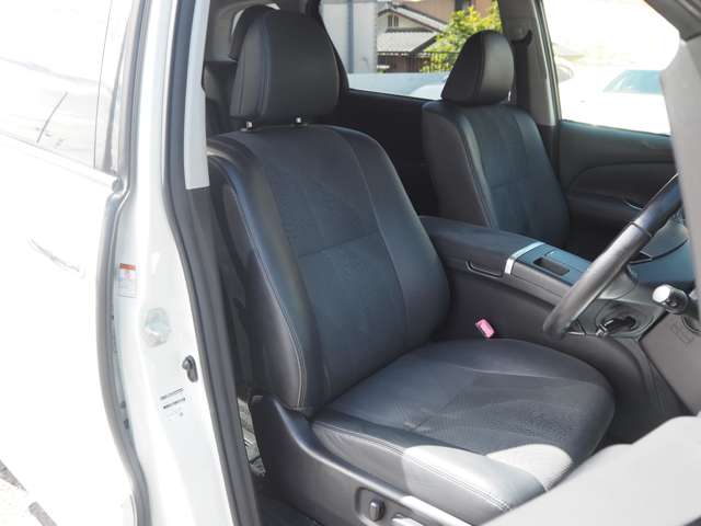 Toyota Estima Hybrid 8