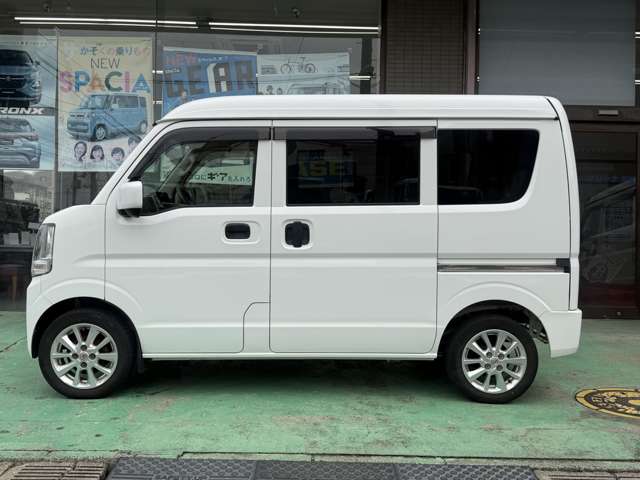 Nissan NV100 Clipper 6
