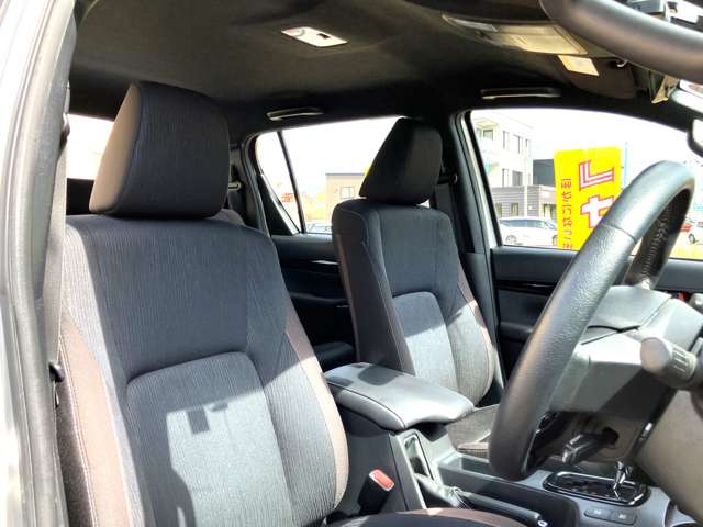 Toyota Hilux 11