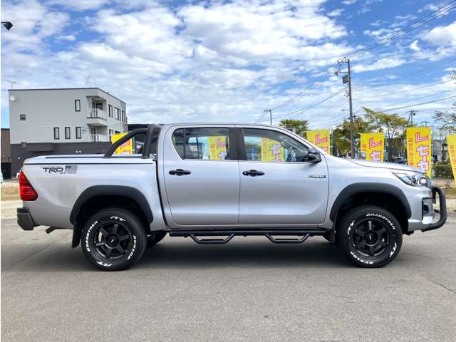 Toyota Hilux 5