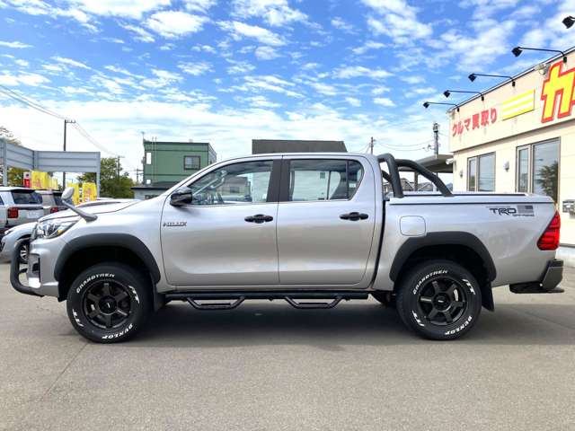 Toyota Hilux 6