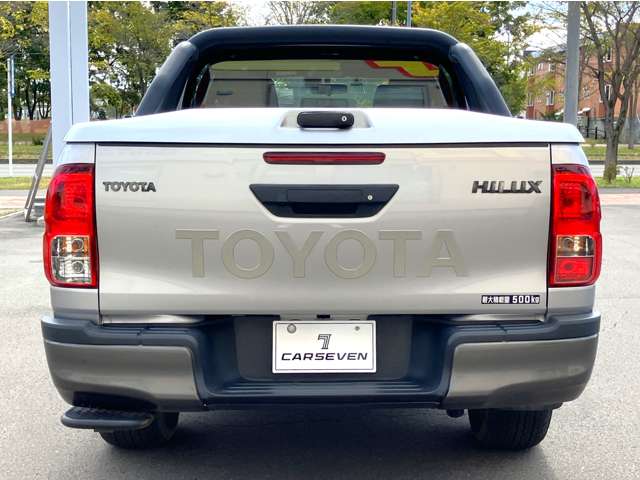 Toyota Hilux 8