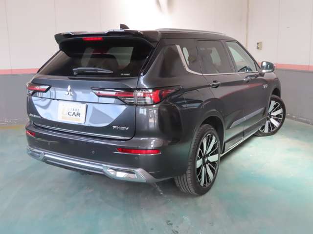Mitsubishi Outlander 2