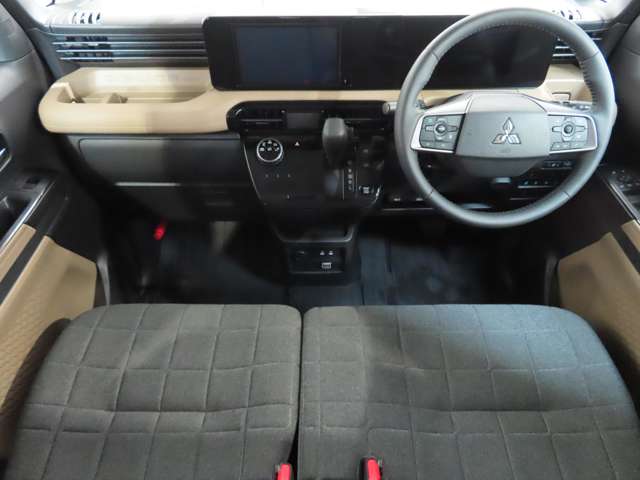 Mitsubishi Delica Mini 3