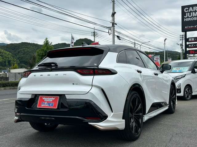 Toyota Crown Sport 3