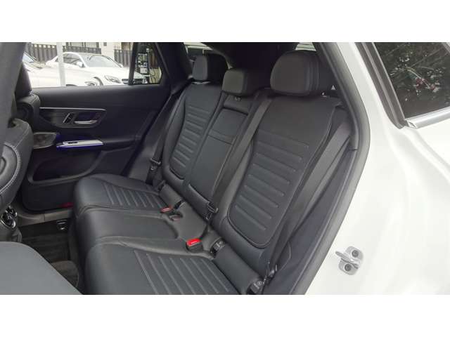Mercedes-Benz GLC 11