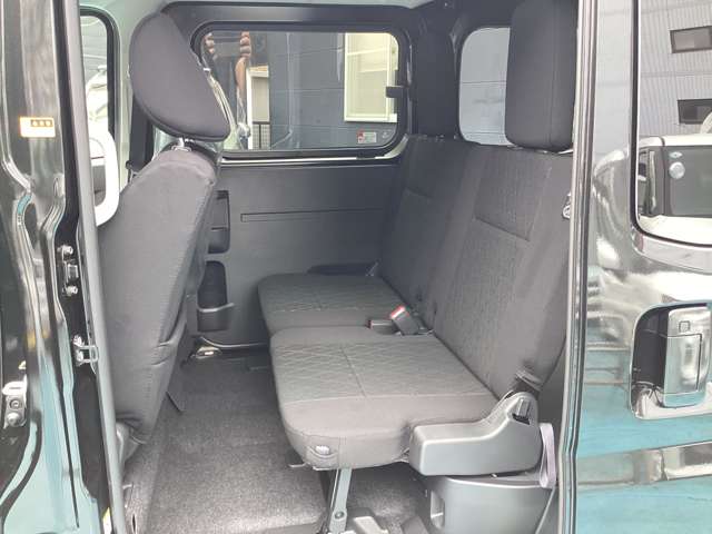 Daihatsu Atrai 11