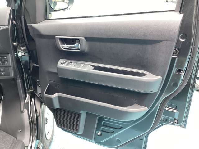 Daihatsu Atrai 7