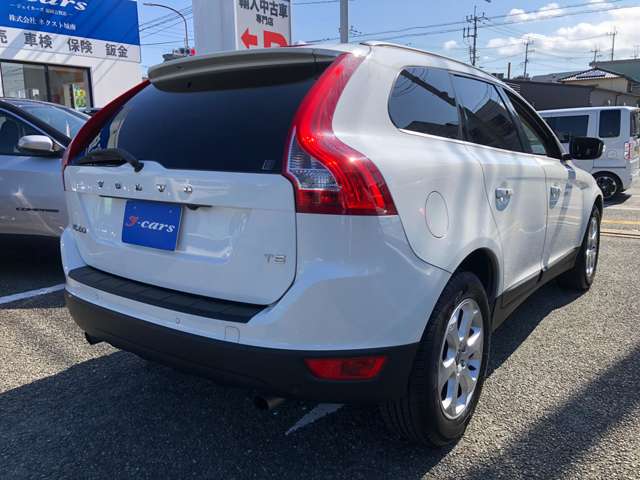Volvo XC60 8