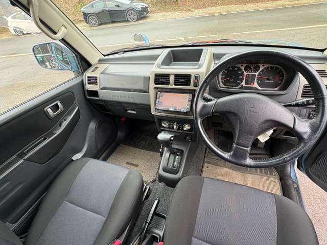 Mitsubishi Pajero Mini 7