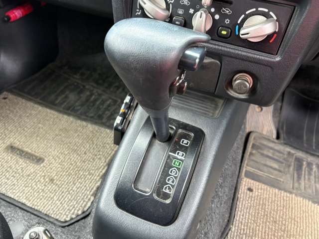 Mitsubishi Pajero Mini 10