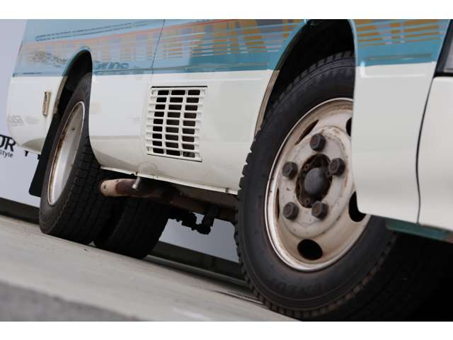 Toyota Coaster 12