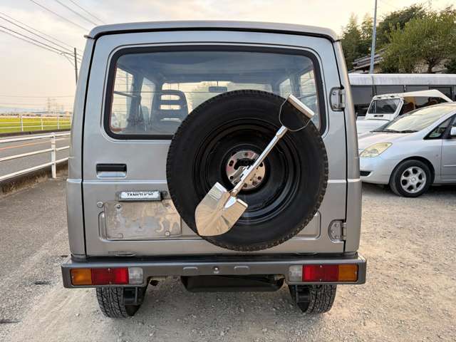 Suzuki Jimny 6