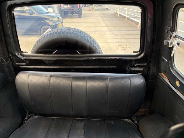 Suzuki Jimny 10