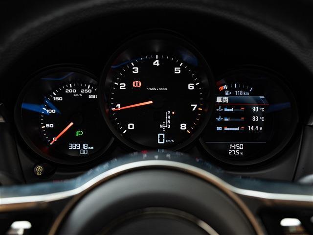 Porsche Macan 12
