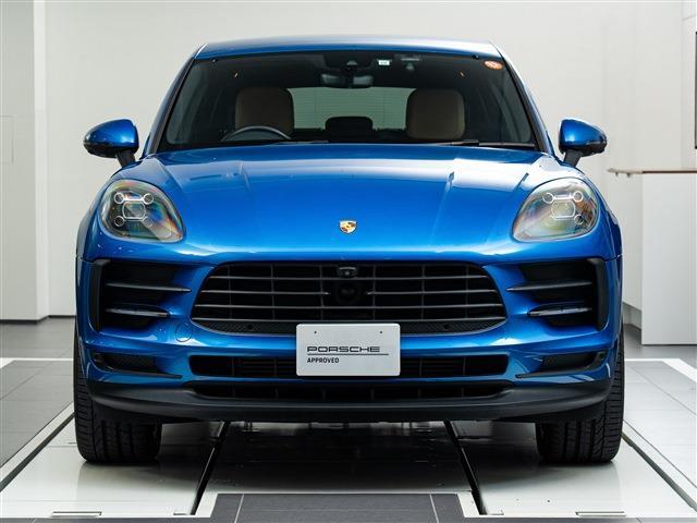 Porsche Macan 3