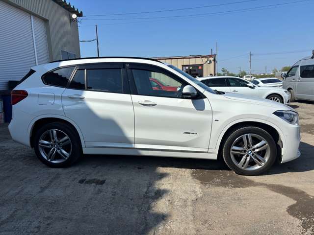 BMW X1 12