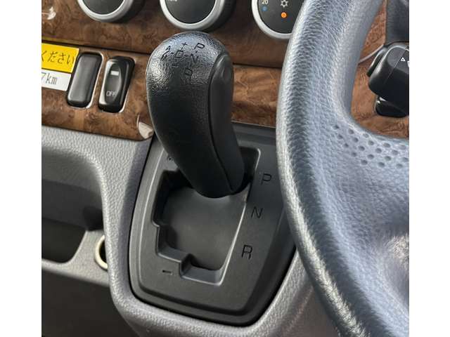 Mitsubishi Fuso Canter 12