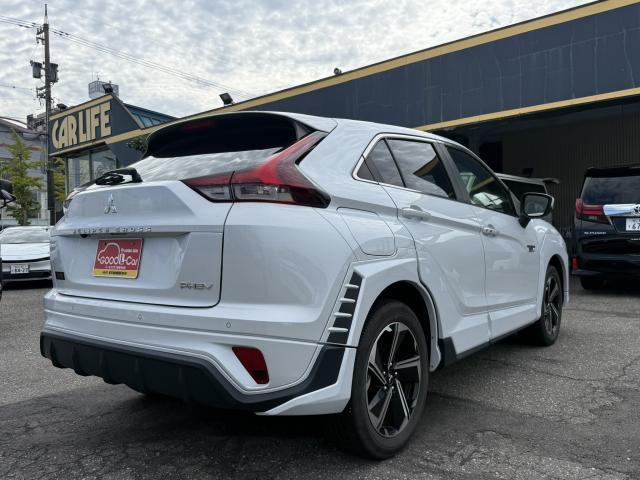 Mitsubishi Eclipse Cross 8