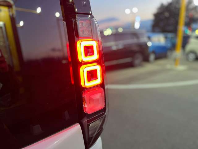 Mitsubishi Delica Mini 12