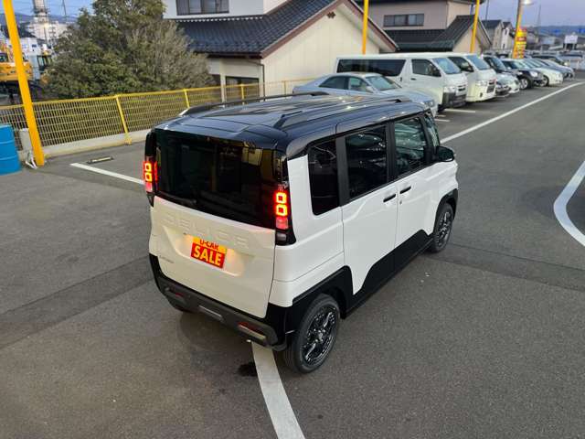 Mitsubishi Delica Mini 7