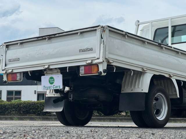 Mazda Bongo Truck 10