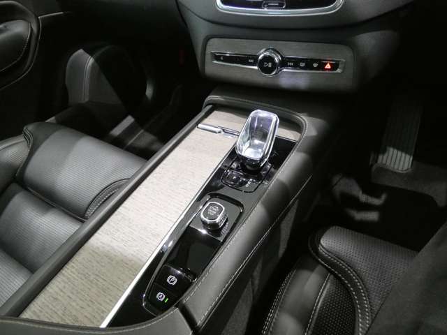 Volvo XC90 12